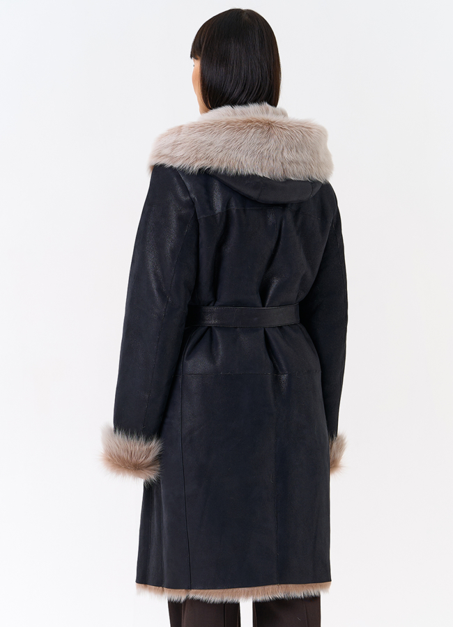 фото Женская натуральная дубленка с капюшоном модель № 31927