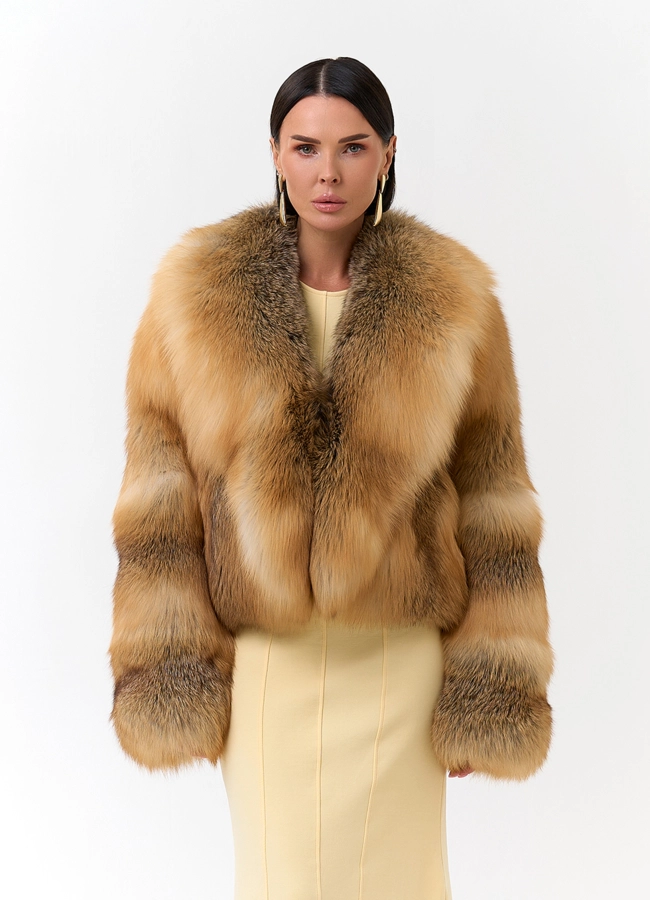 Укороченная шуба из меха рыжей лисы модель № 33763 меха малина