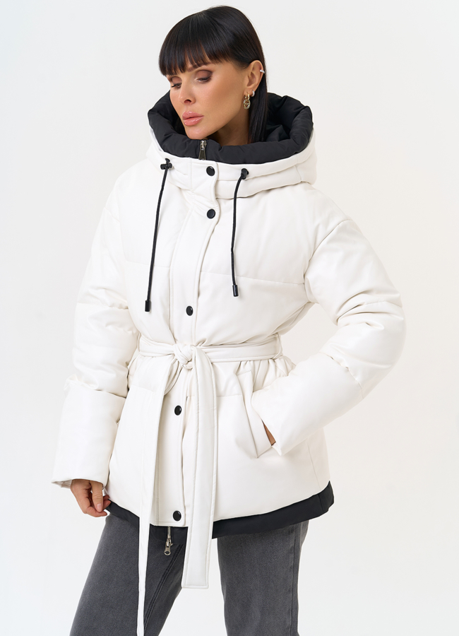 Белый пуховик из эко кожи с поясом модель № 30727 универмаг малина