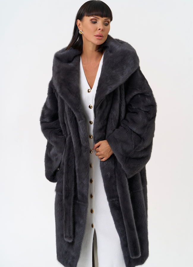 Женская шуба из меха норки с капюшоном  модель № 30673 универмаг малина