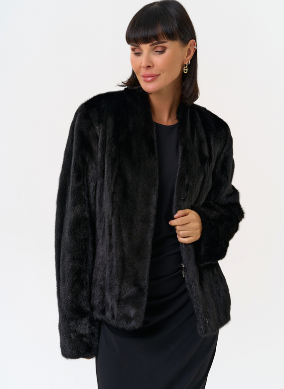 Укороченная шуба из меха норки 