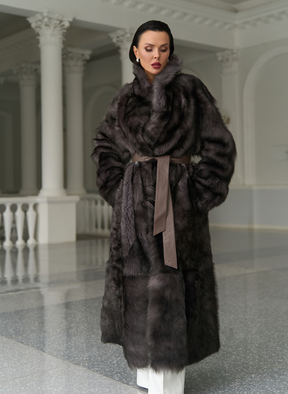 Женская двухсторонняя дубленка с поясом