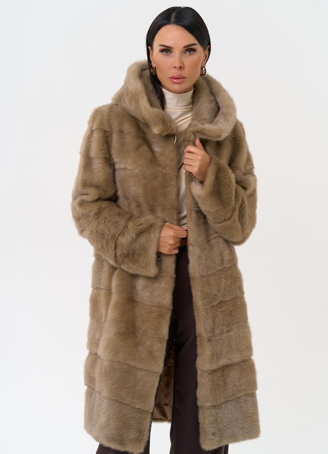 Шуба из норки бежевого цвета модель № 31332 меха малина