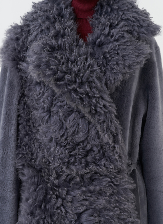 Длинная дубленка из натурального меха