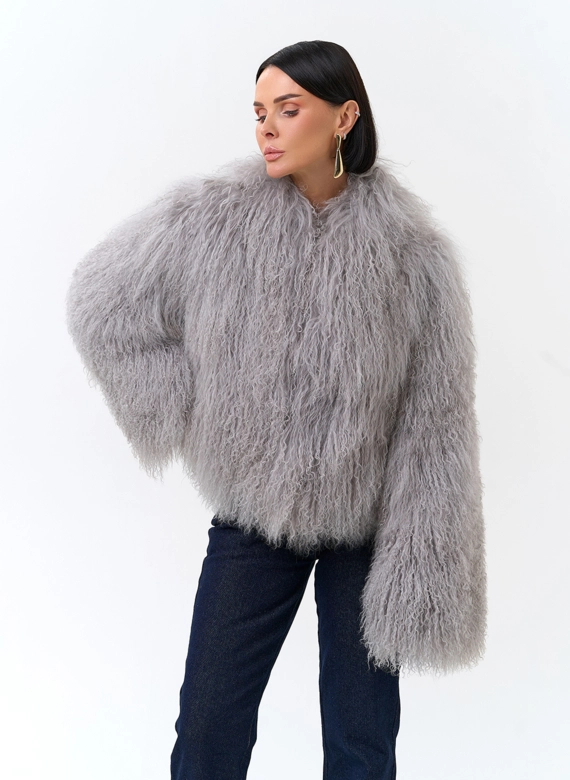 Короткая шуба из ламы