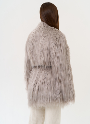 Женская шуба из эко меха с декоративным поясом