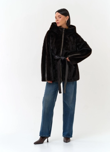 Женское пальто из эко меха